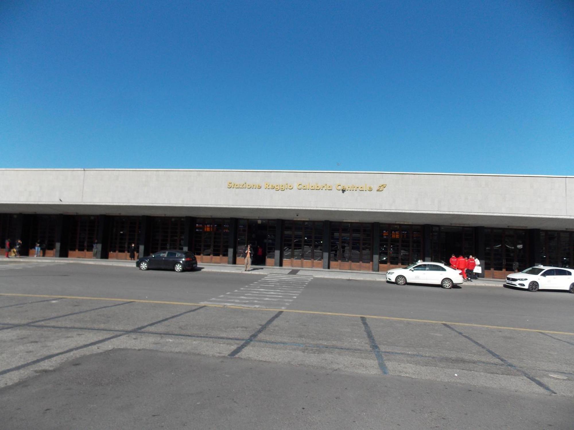 רג'יו די קאלאבריה Central House מראה חיצוני תמונה