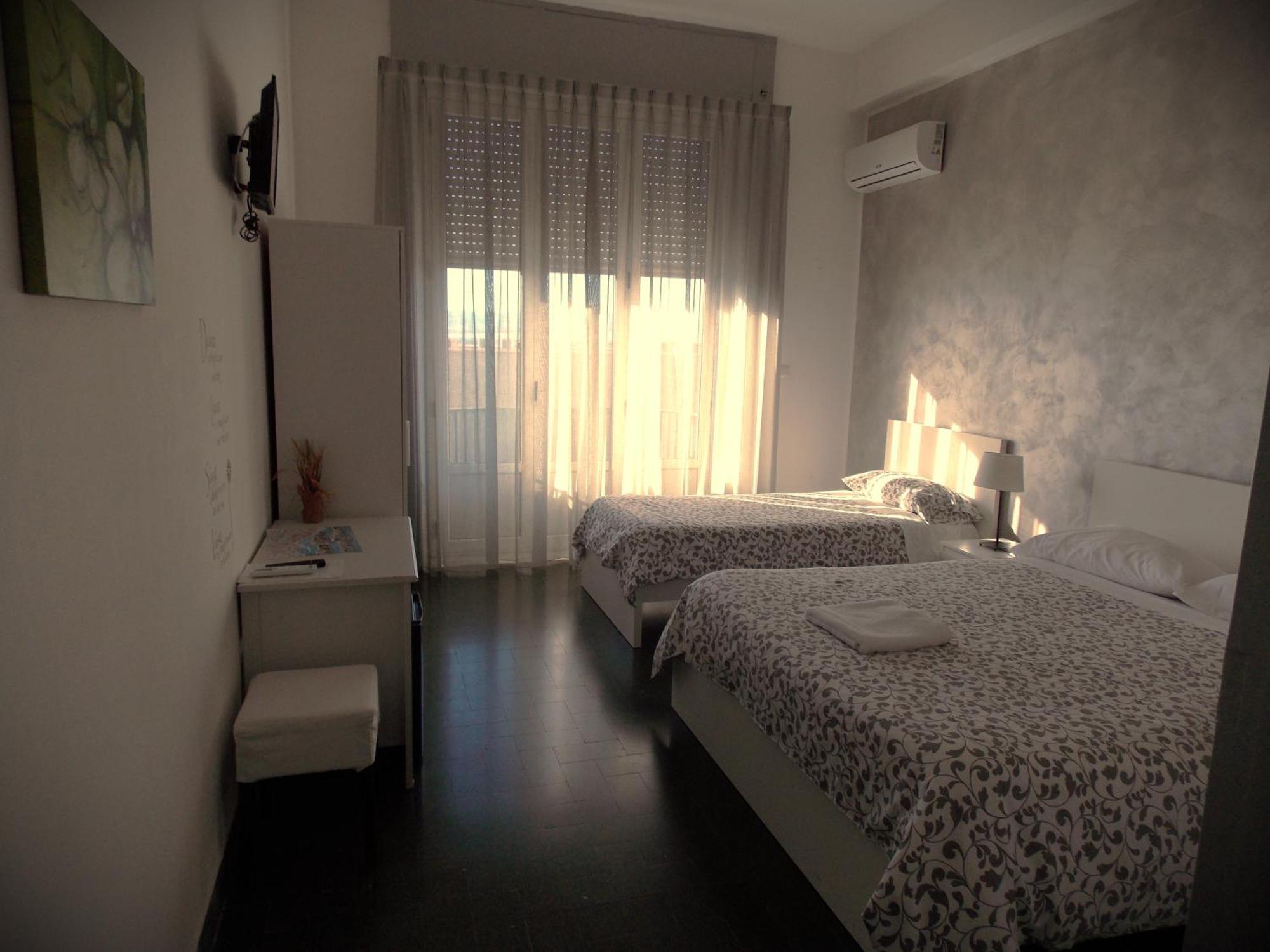 רג'יו די קאלאבריה Central House מראה חיצוני תמונה